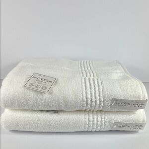 Hotel Vendome Bath Towel Set White Zero Twist Cotton Quick Dry Spa 2 pc Set NEW